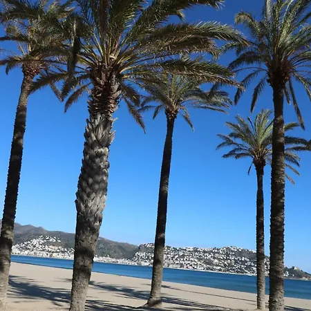 Apartment Rhode Vista Al Mar Roses