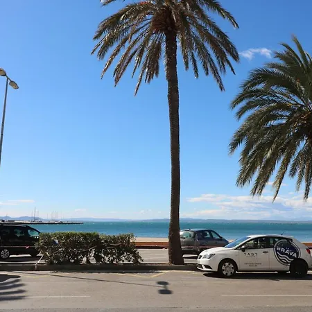 Rhode Vista Al Mar *