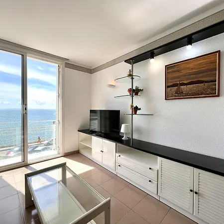 Rhode Vista Al Mar Apartment